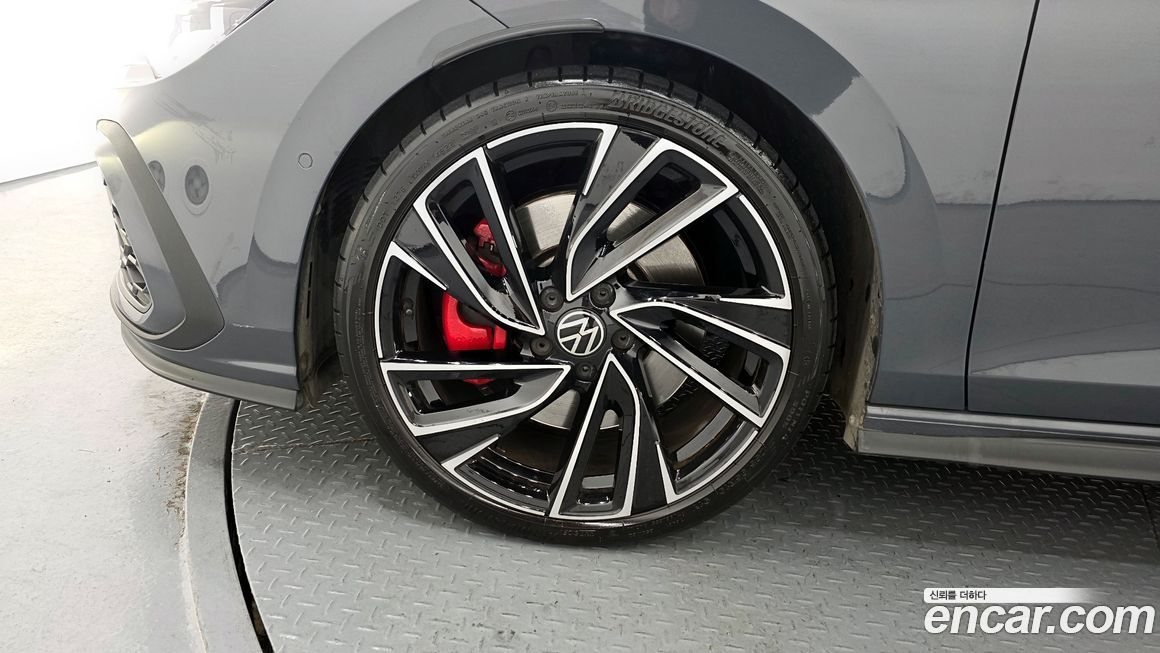 Volkswagen Golf 2023