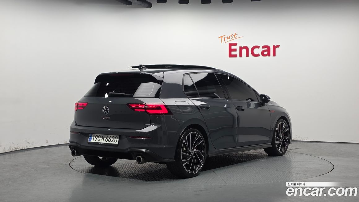 Volkswagen Golf 2023