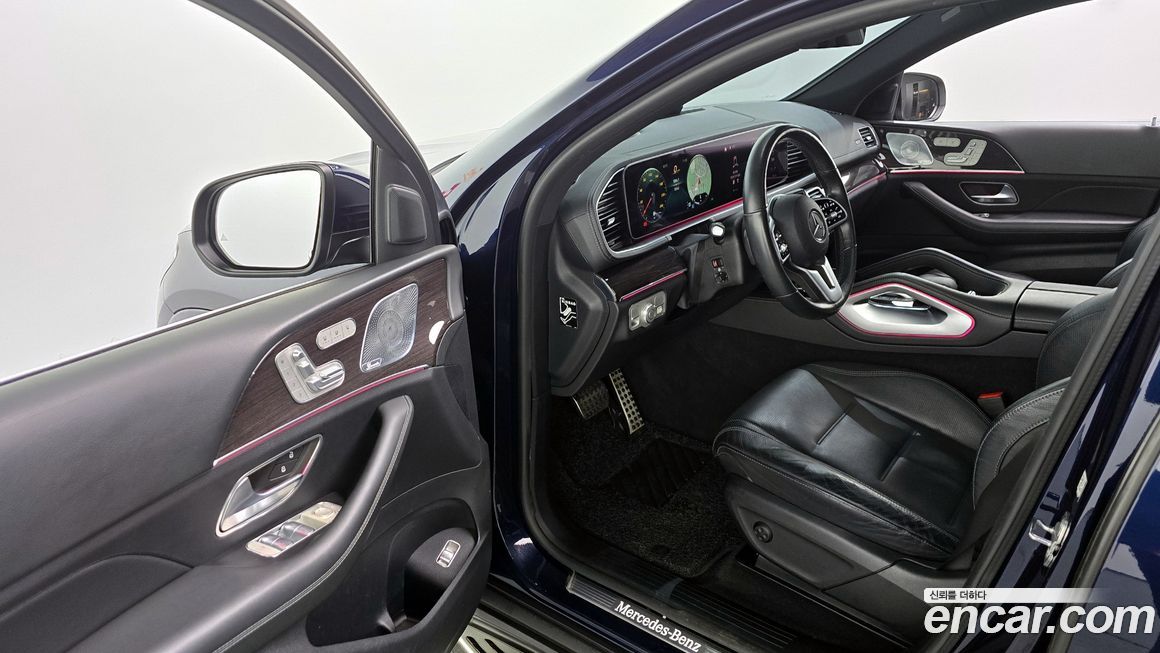 Mercedes-Benz GLE-Class 2021