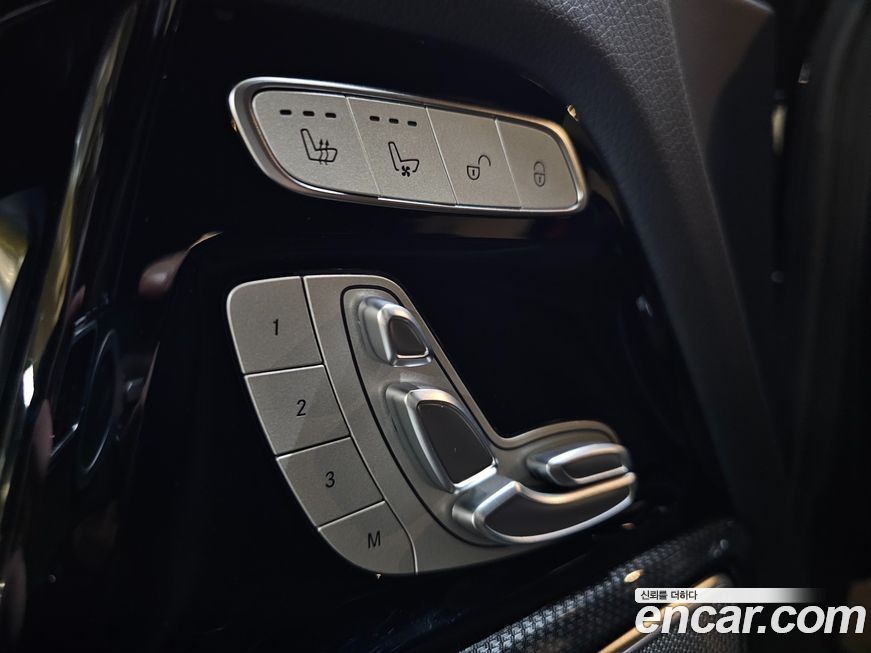 Mercedes-Benz G-Class 2024