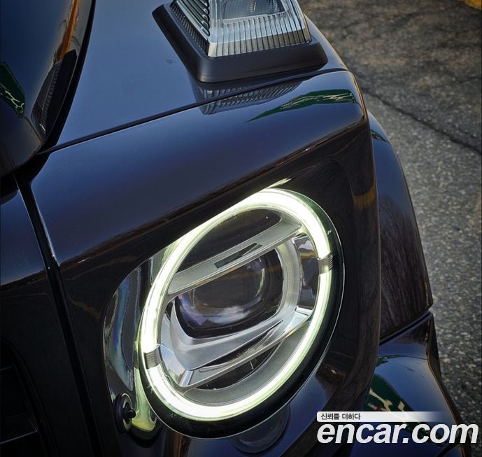 Mercedes-Benz G-Class 2024