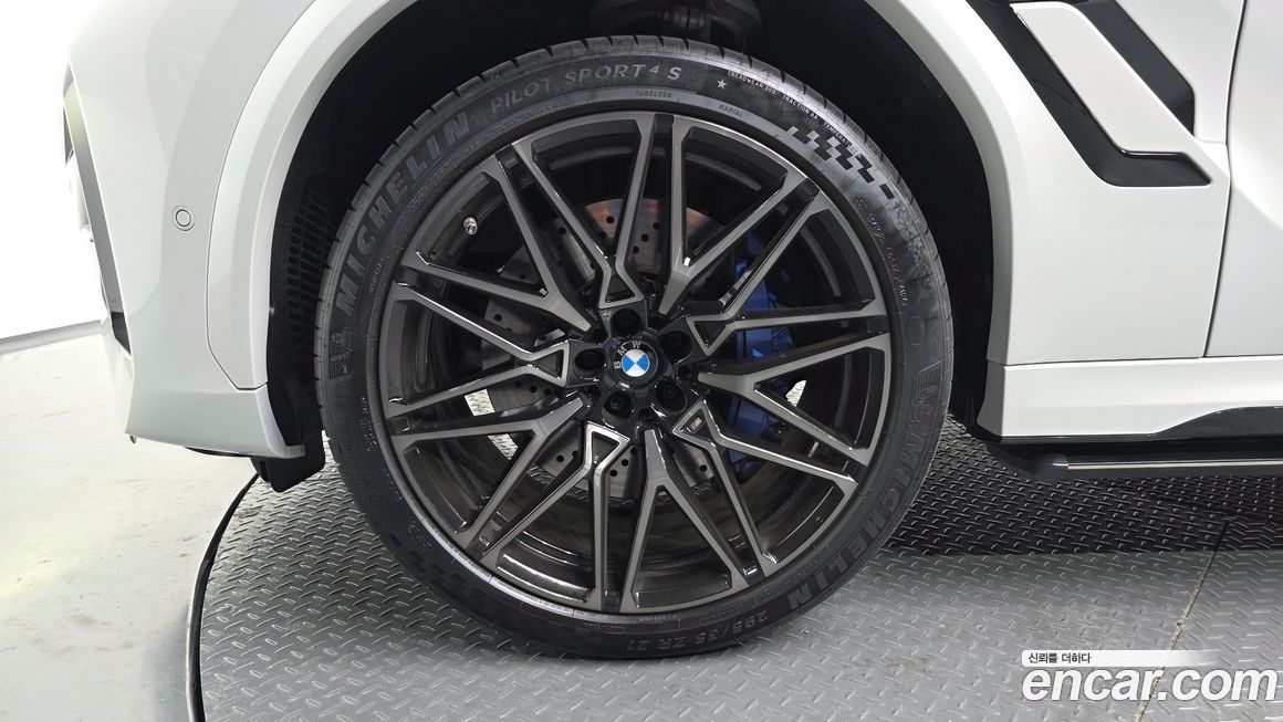 BMW X6M 2025