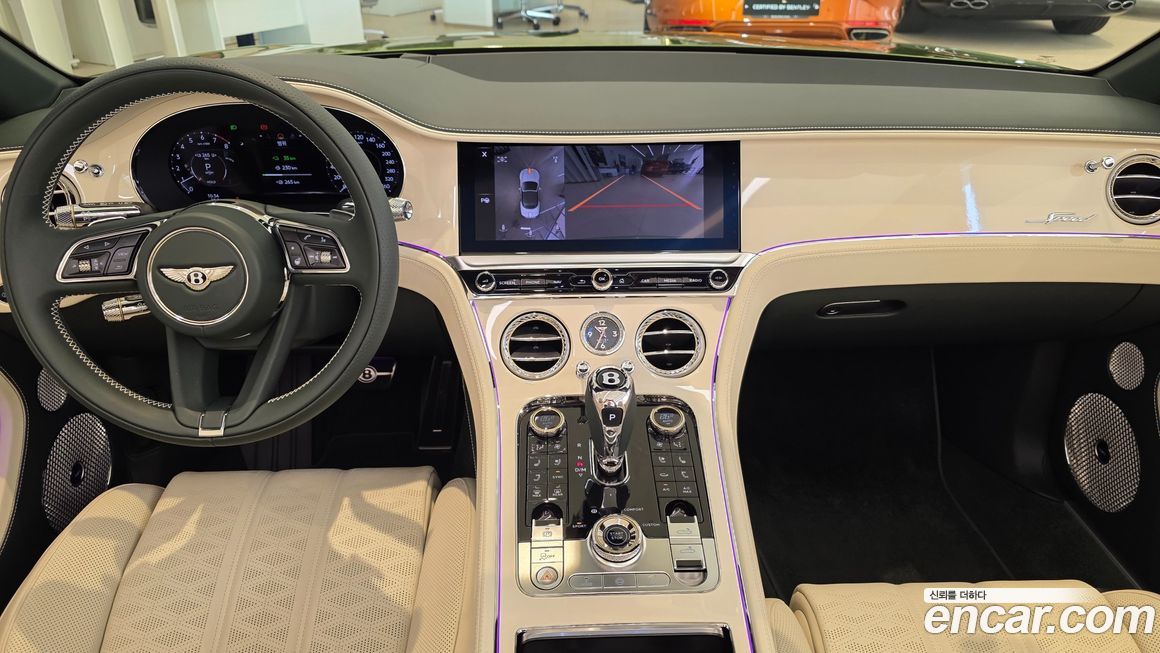 Bentley Continental 2025