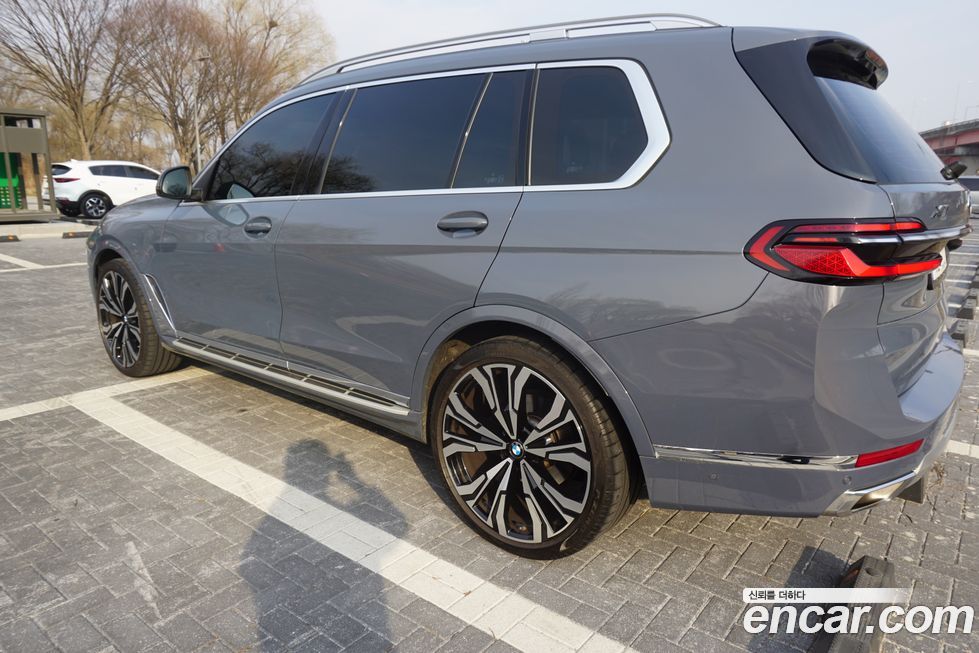 BMW X7 2023