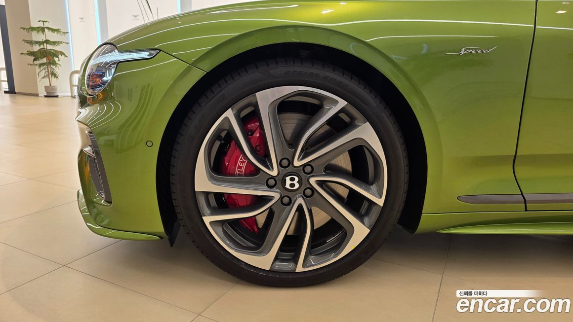 Bentley Continental 2025