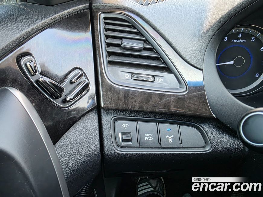 Hyundai Grandeur 2011