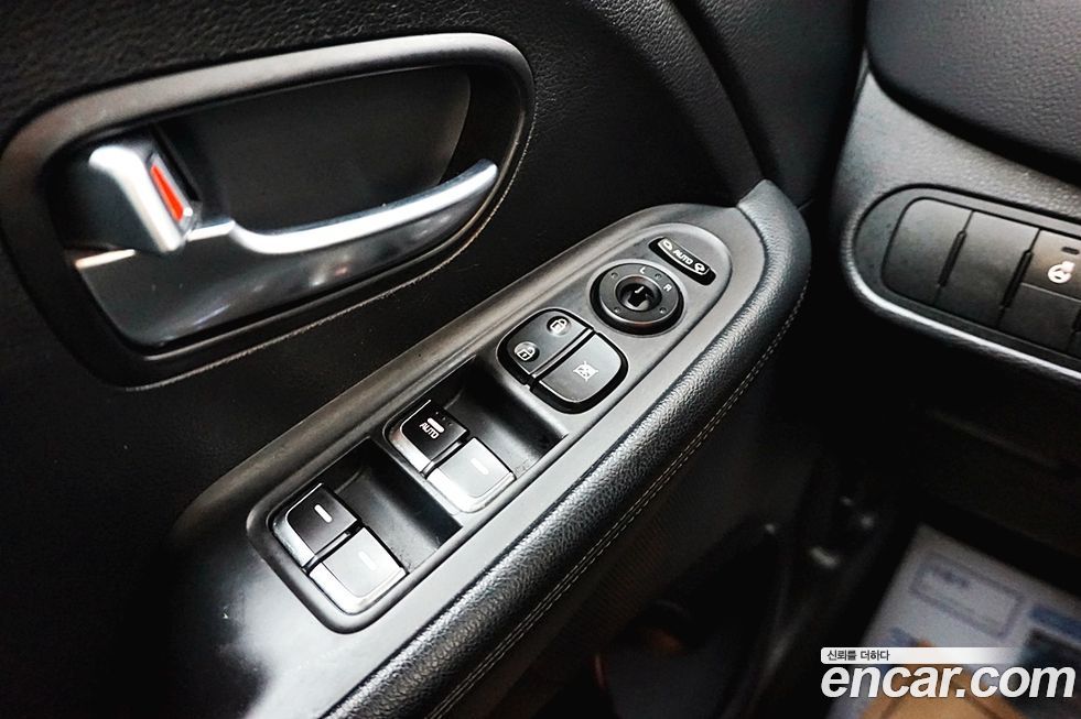 Kia Carens 2016