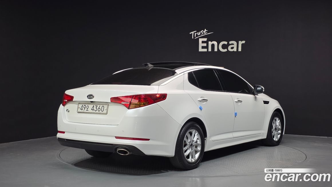 Kia K5 2011
