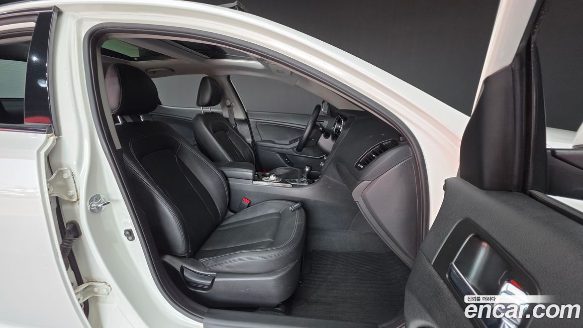 Kia K5 2011