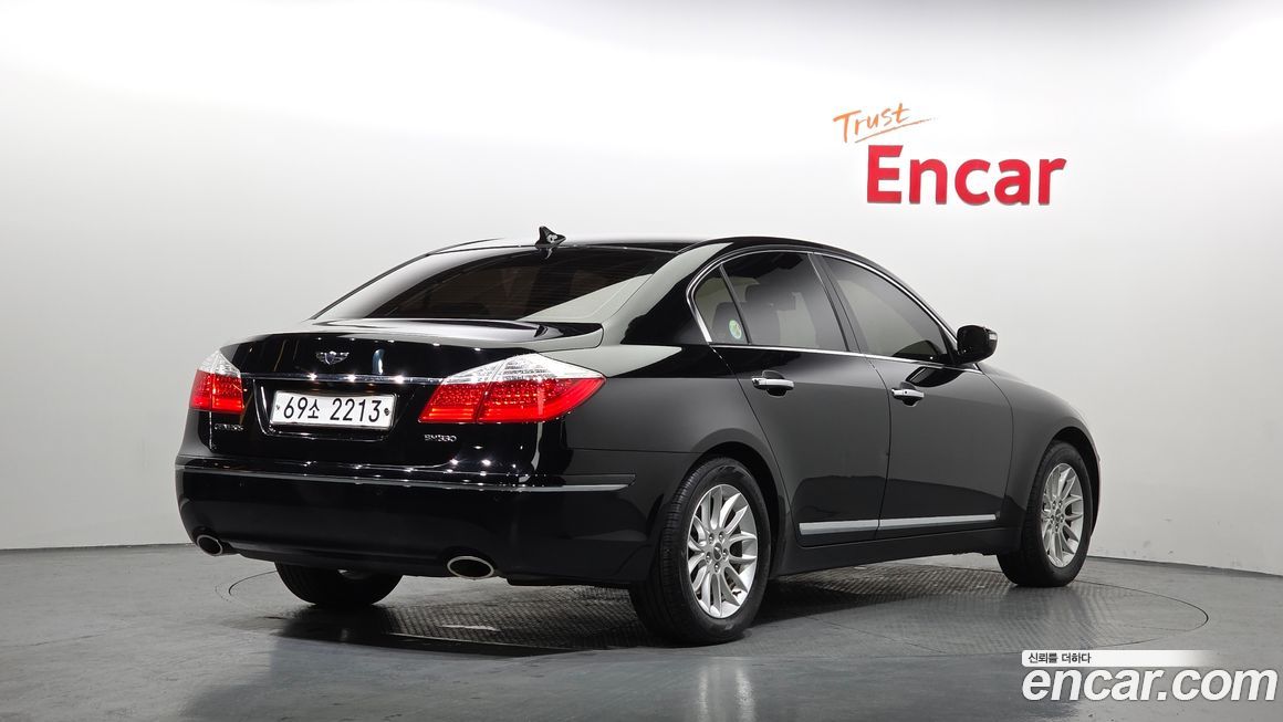 Hyundai Genesis 2010