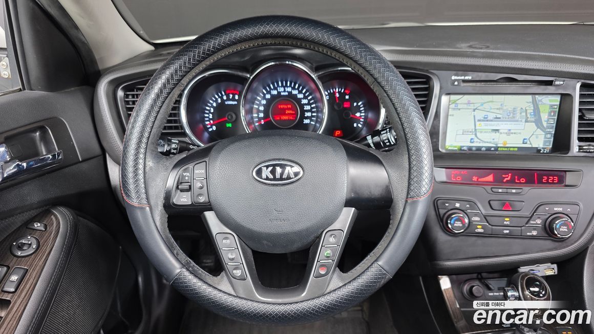 Kia K5 2011