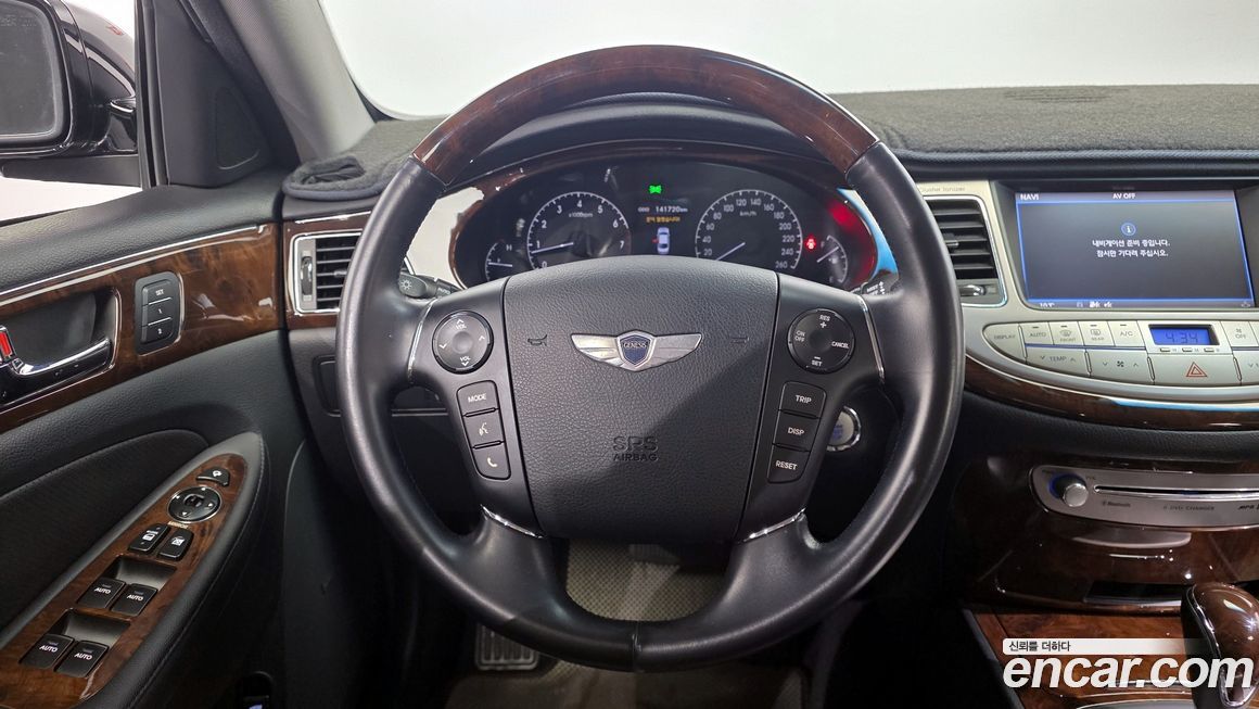 Hyundai Genesis 2010