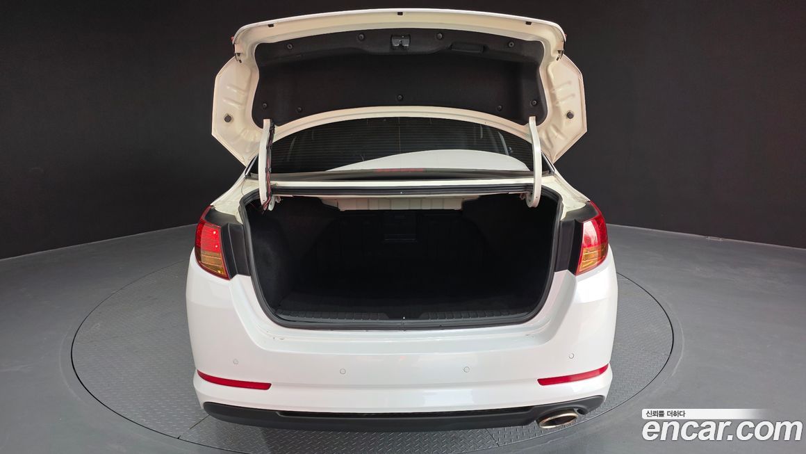 Kia K5 2011