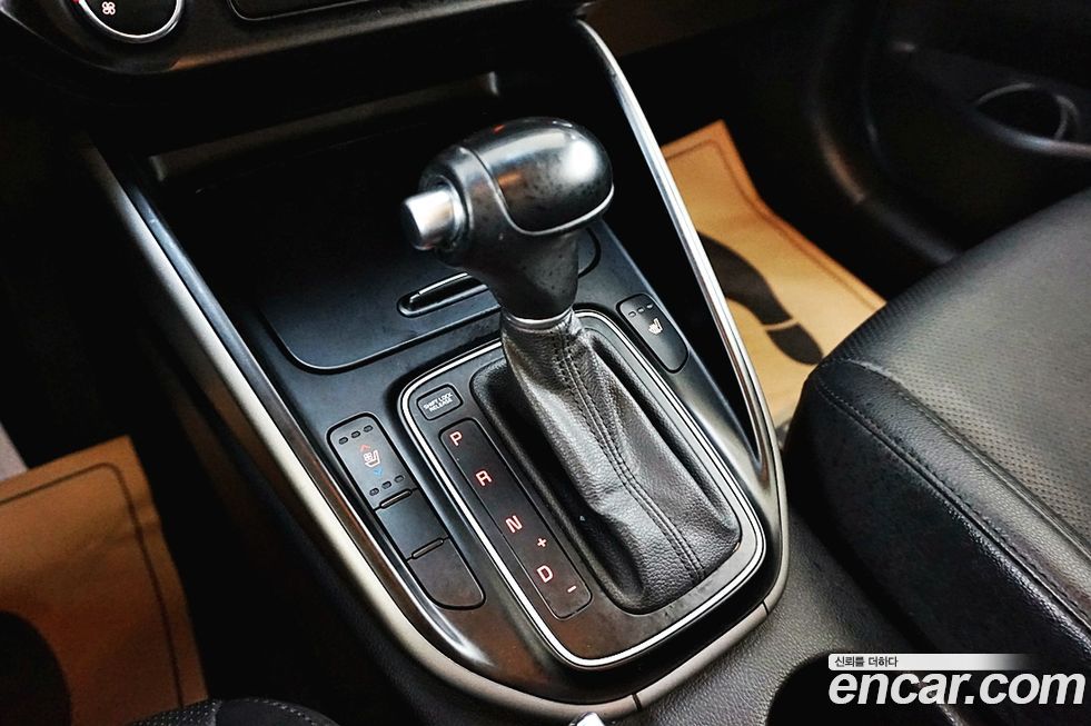 Kia Carens 2016
