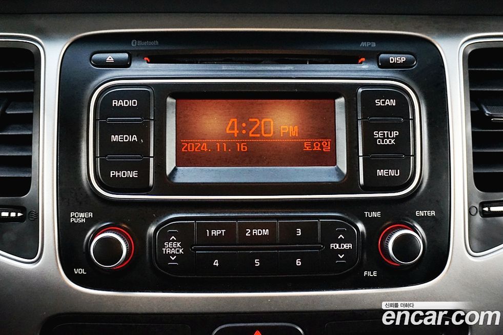 Kia Carens 2016