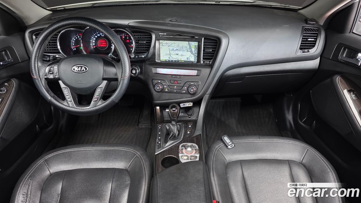 Kia K5 2011