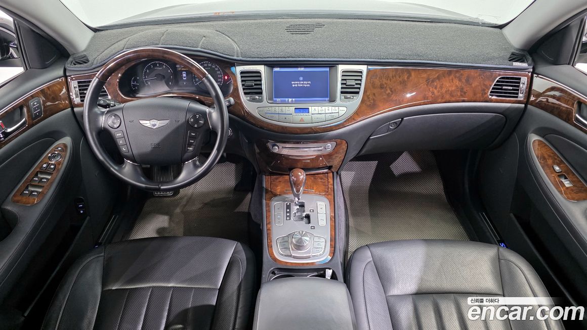 Hyundai Genesis 2010