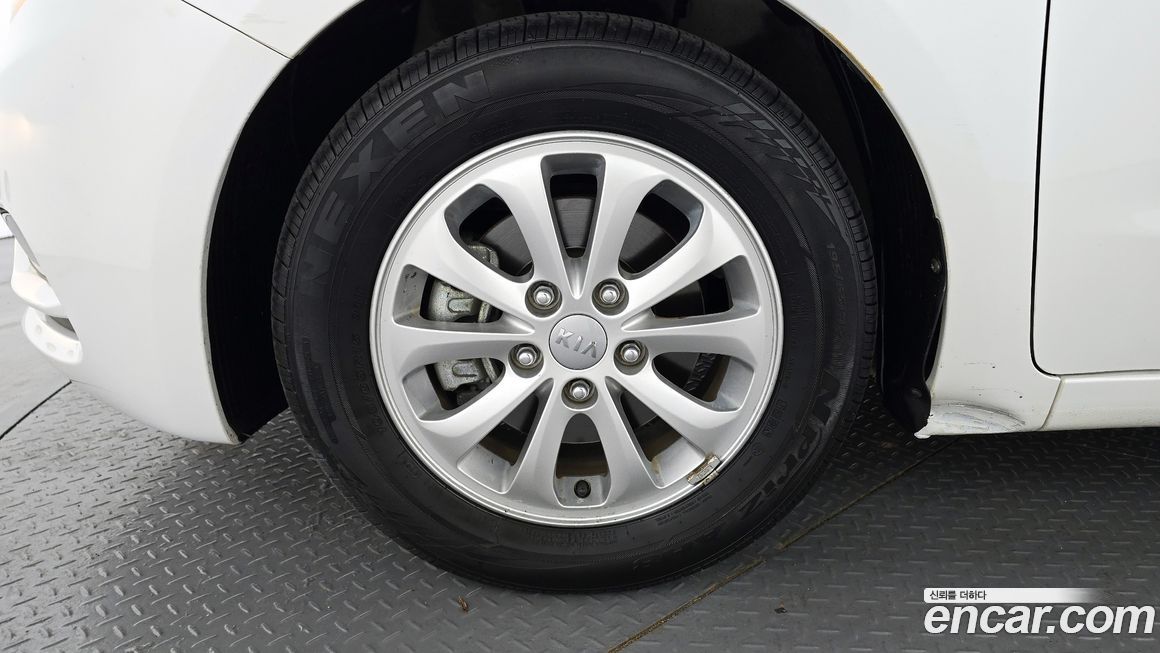 Kia K3 2013