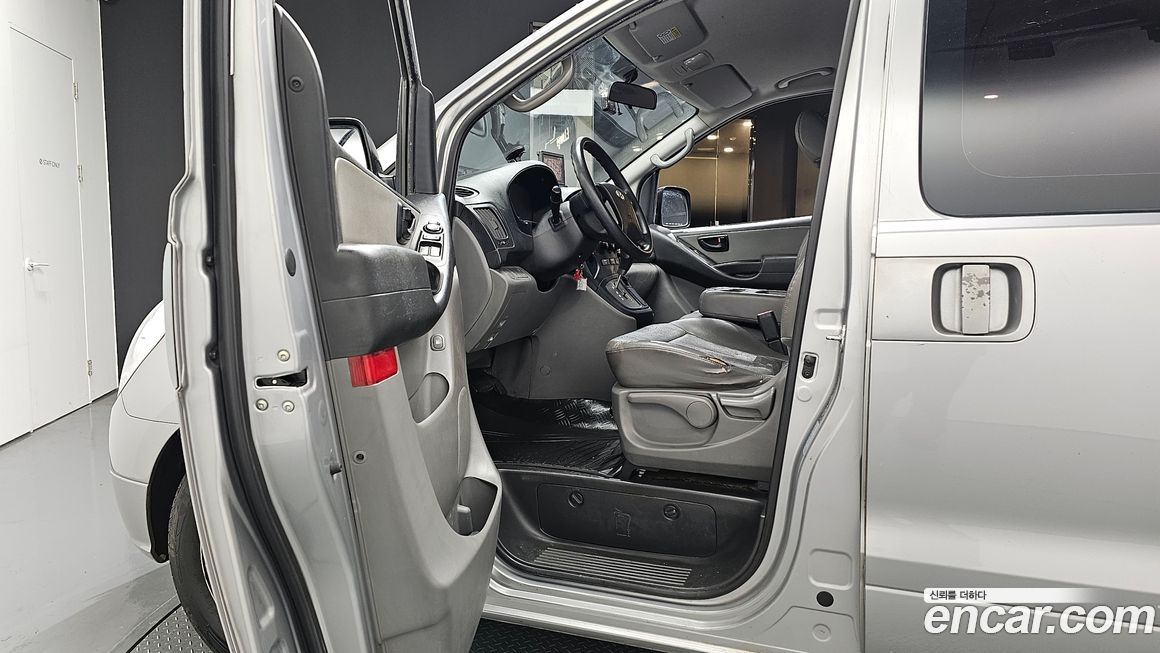 Hyundai Starex 2016