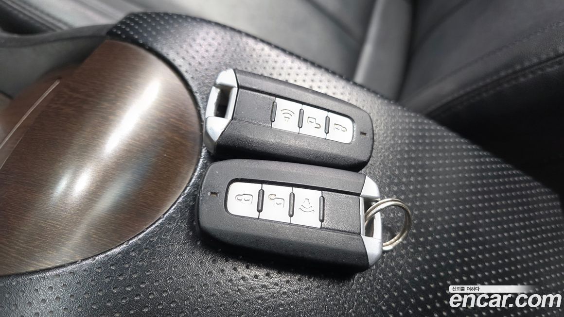 KG_Mobility_Ssangyong Rexton 2013