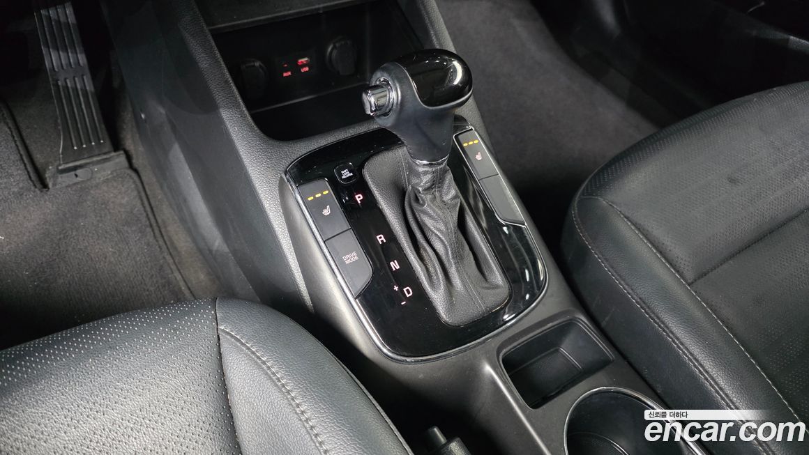 Kia K3 2016