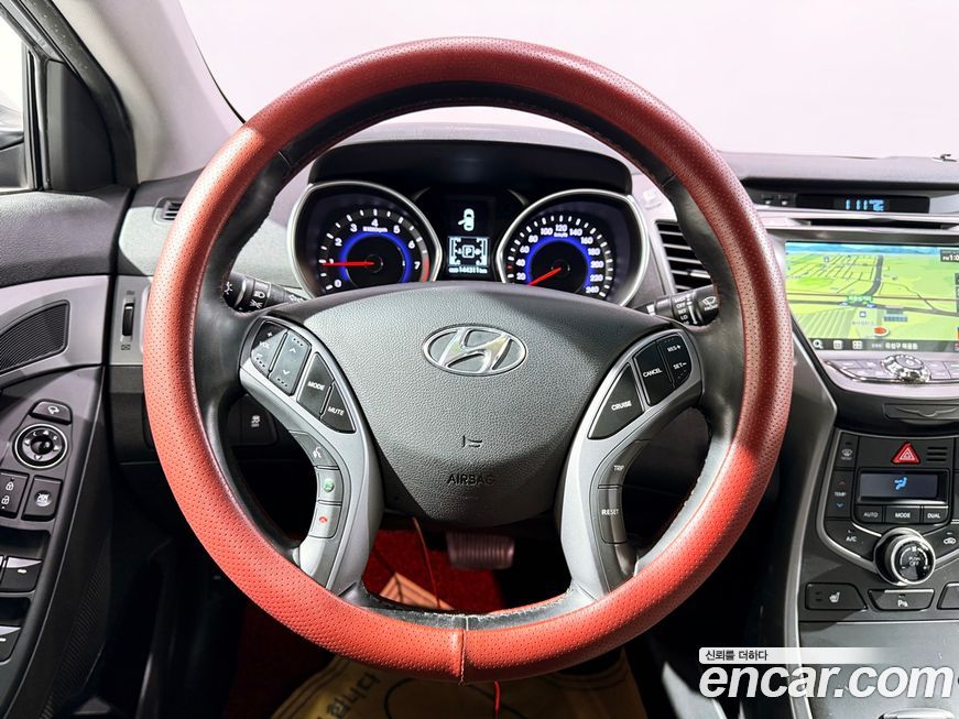 Hyundai AVANTE 2015