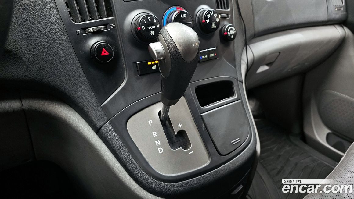 Hyundai Starex 2016
