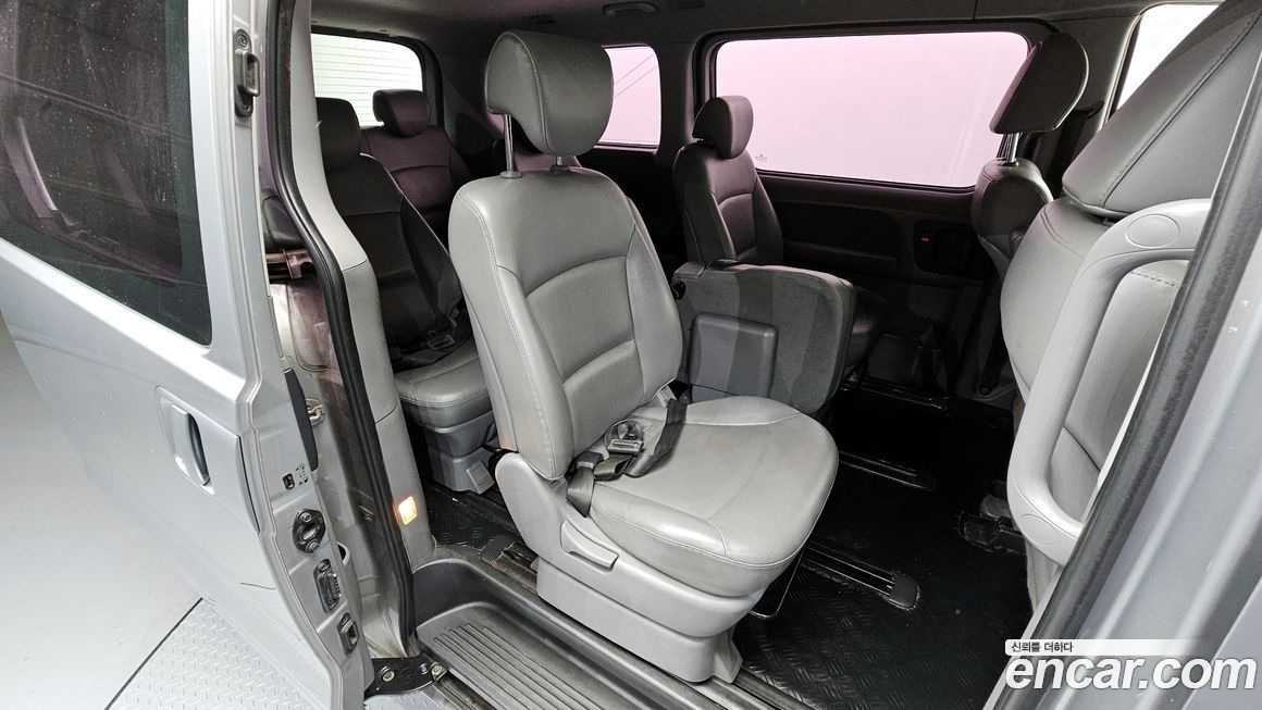 Hyundai Starex 2016