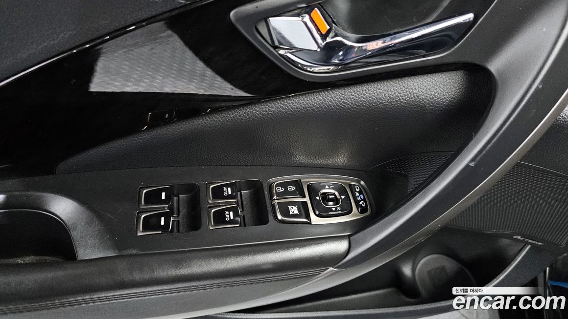 Hyundai Grandeur 2013