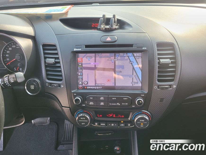 Kia K3 2016