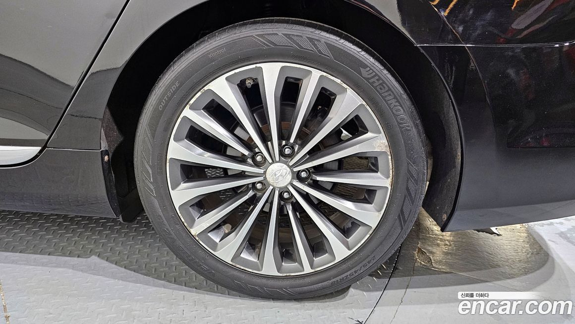 Hyundai Grandeur 2013