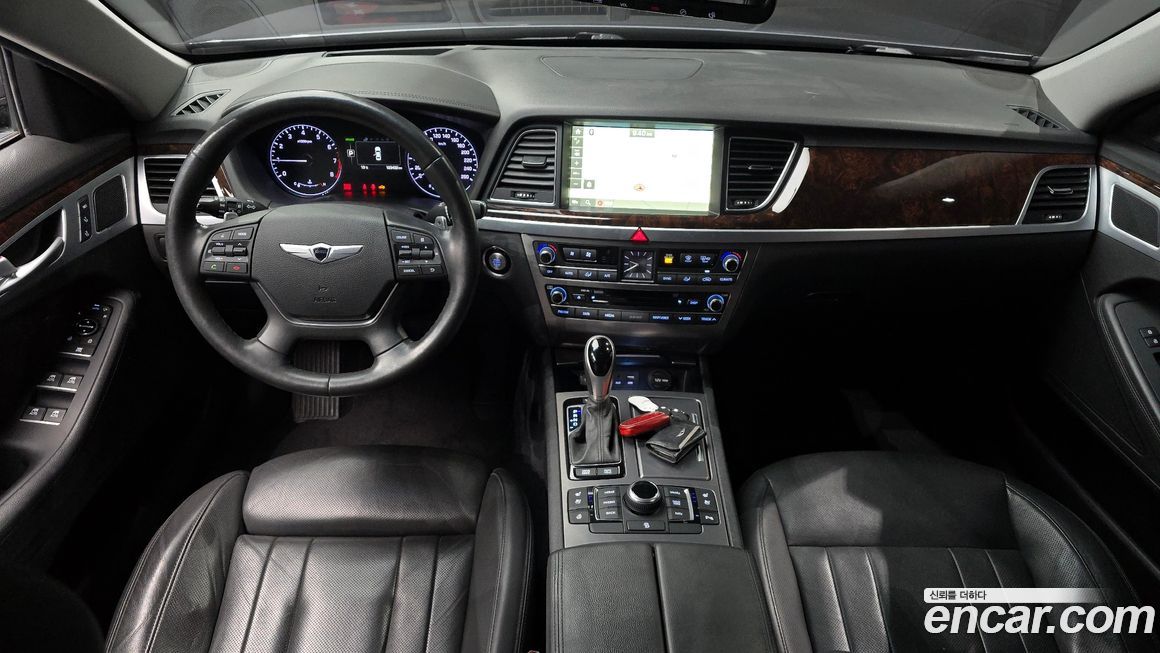 Hyundai Genesis 2016