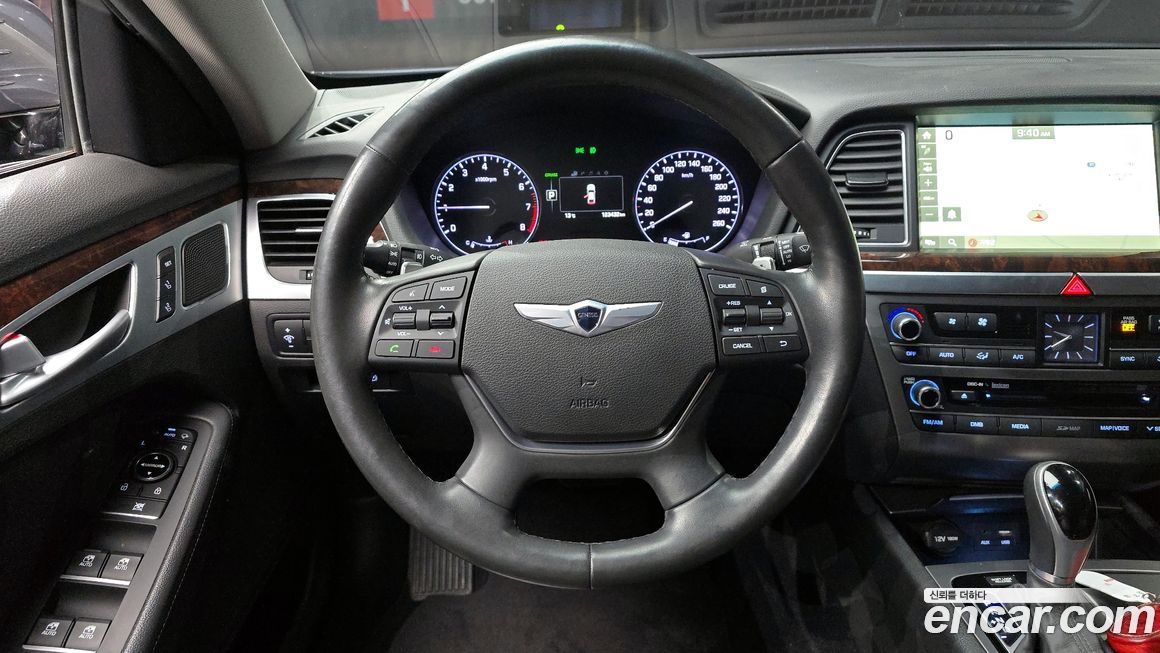 Hyundai Genesis 2016