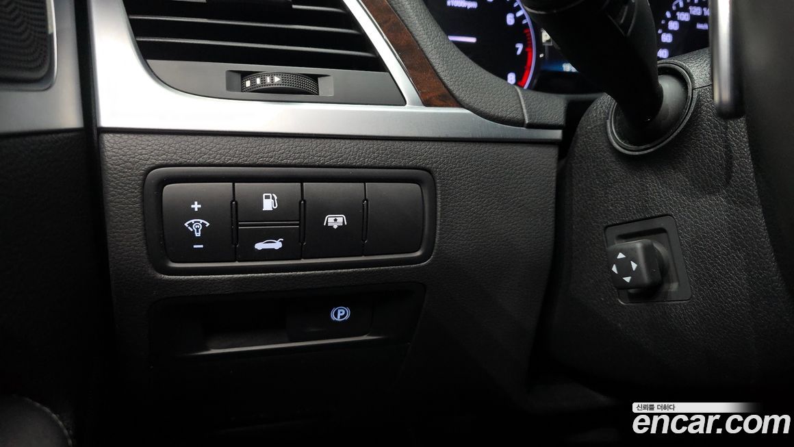 Hyundai Genesis 2016