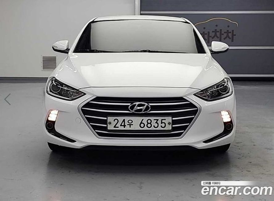 Hyundai AVANTE 2016