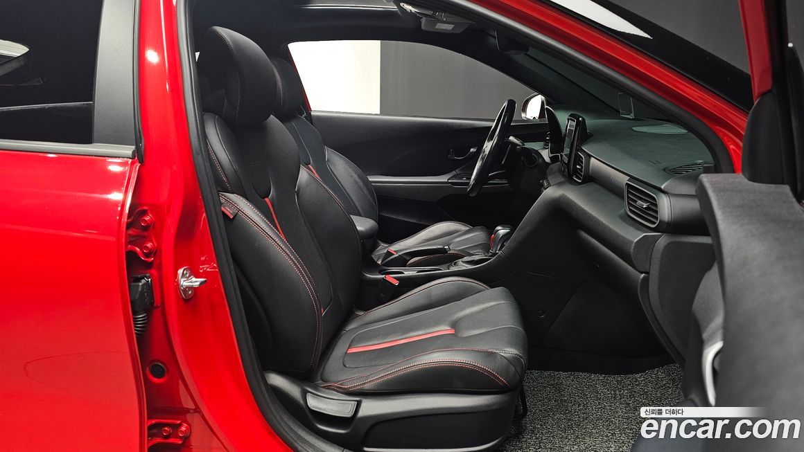 Hyundai Veloster 2018