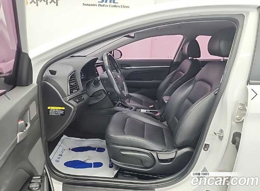 Hyundai AVANTE 2016