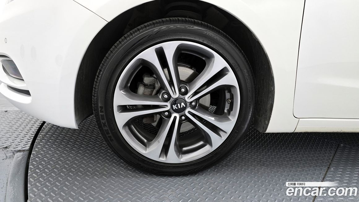 Kia K3 2015