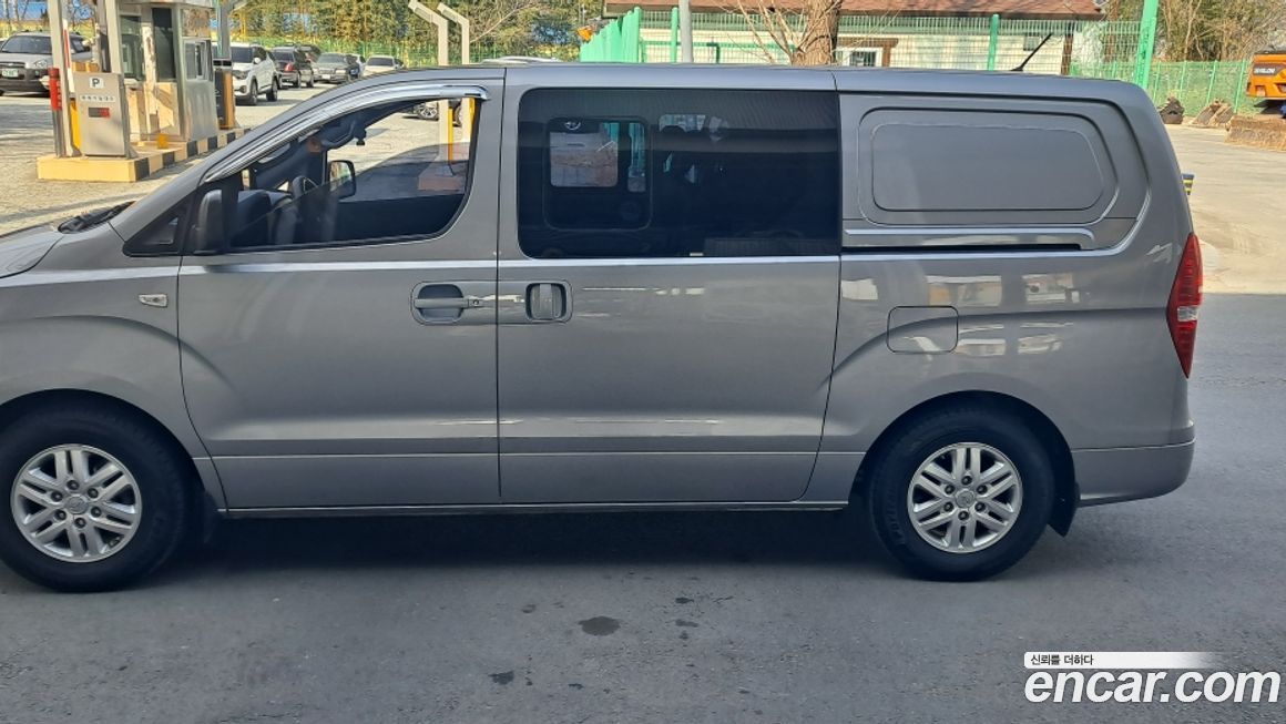 Hyundai Starex 2018