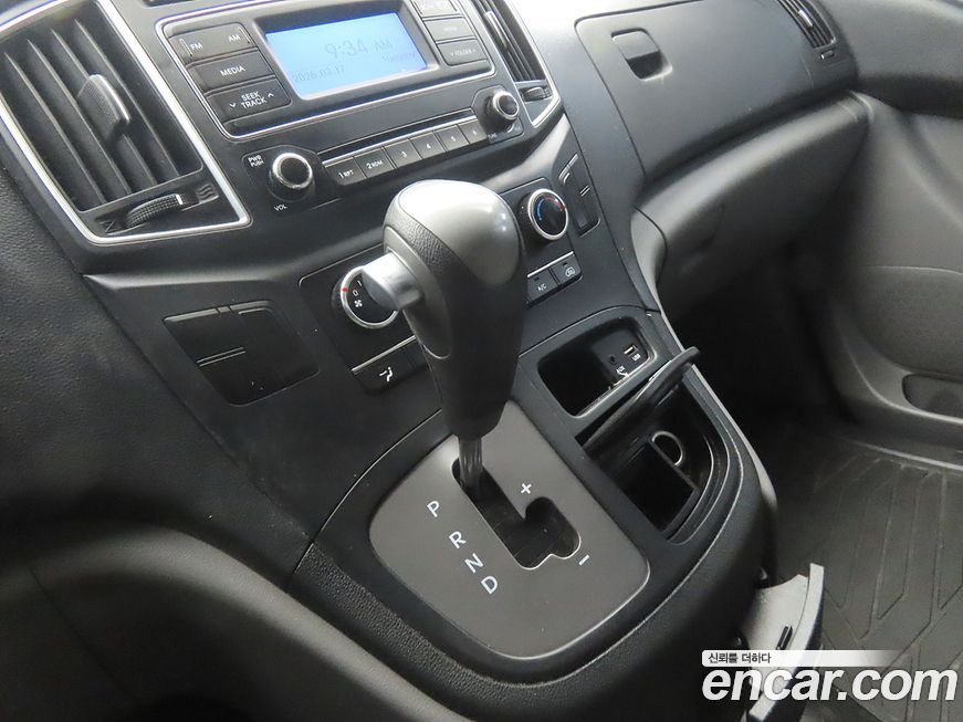 Hyundai Starex 2021