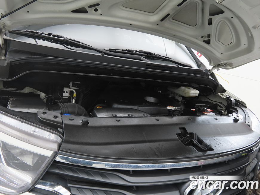 Hyundai Starex 2021