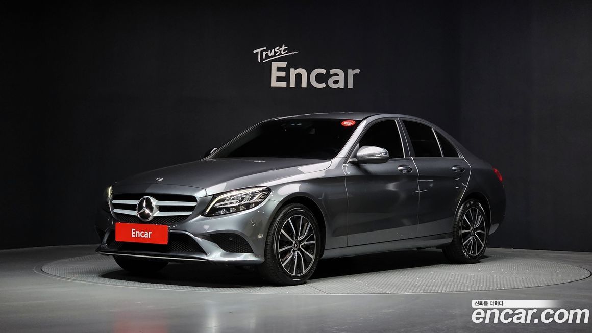 Mercedes-Benz C-Class 2020