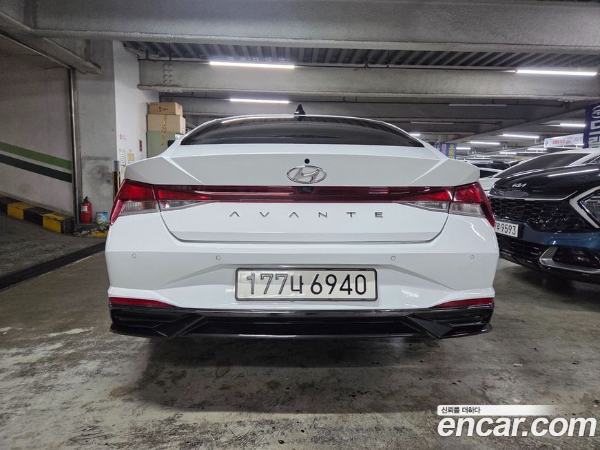 Hyundai AVANTE 2022