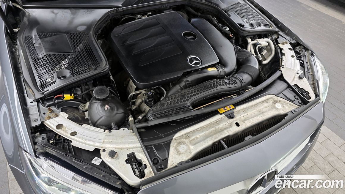 Mercedes-Benz C-Class 2020