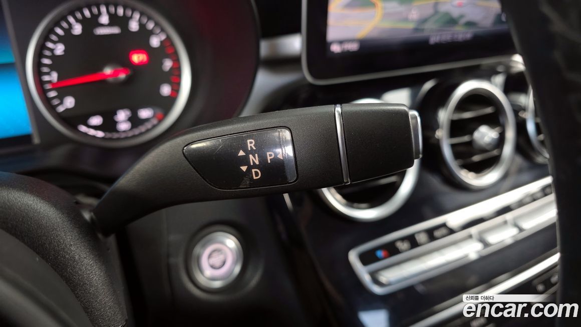 Mercedes-Benz C-Class 2020