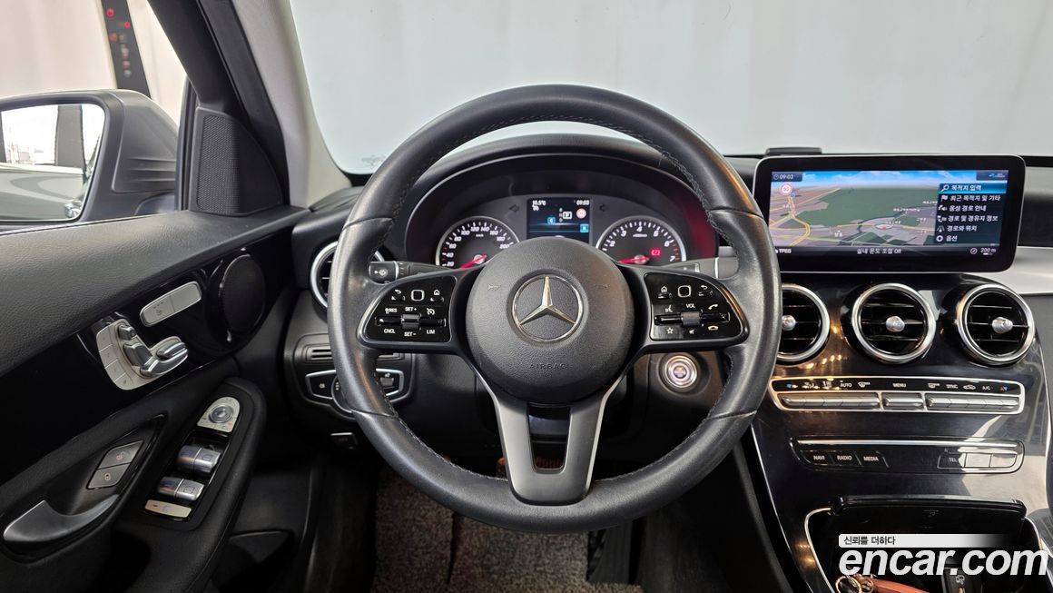 Mercedes-Benz C-Class 2020
