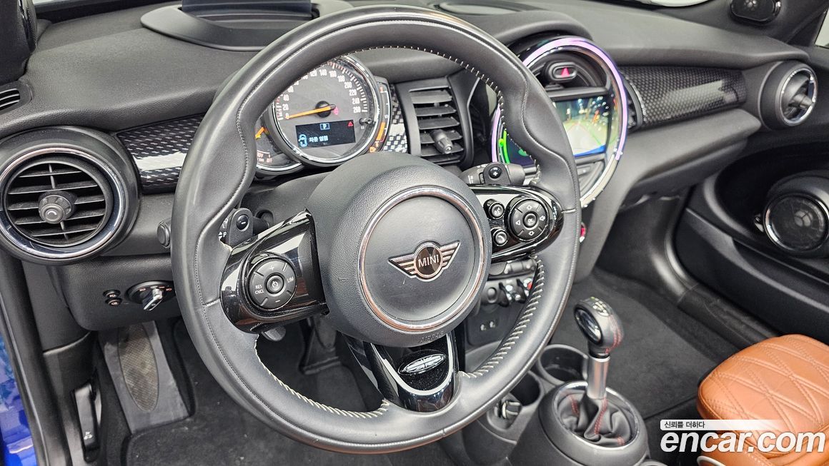 Mini Cooper Convertible 2019