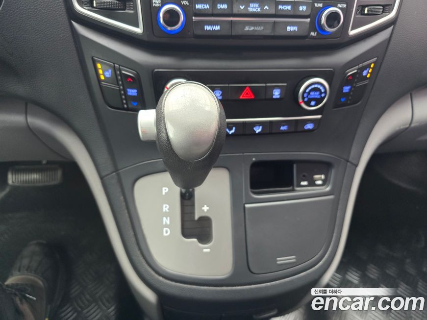 Hyundai Starex 2018
