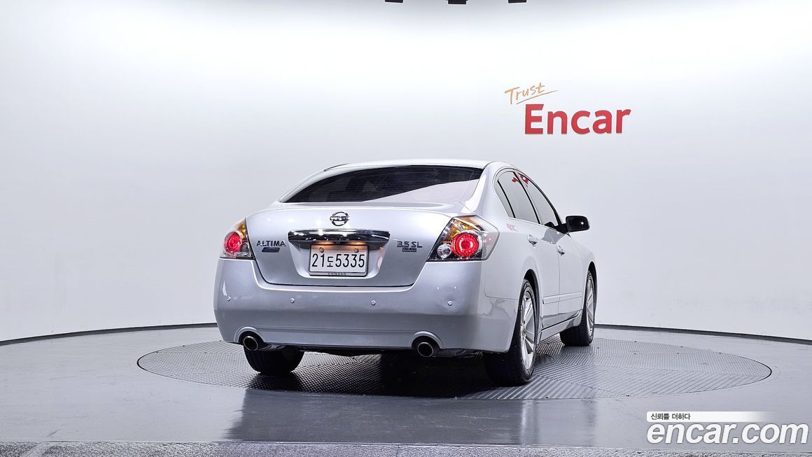 Nissan Altima 2012