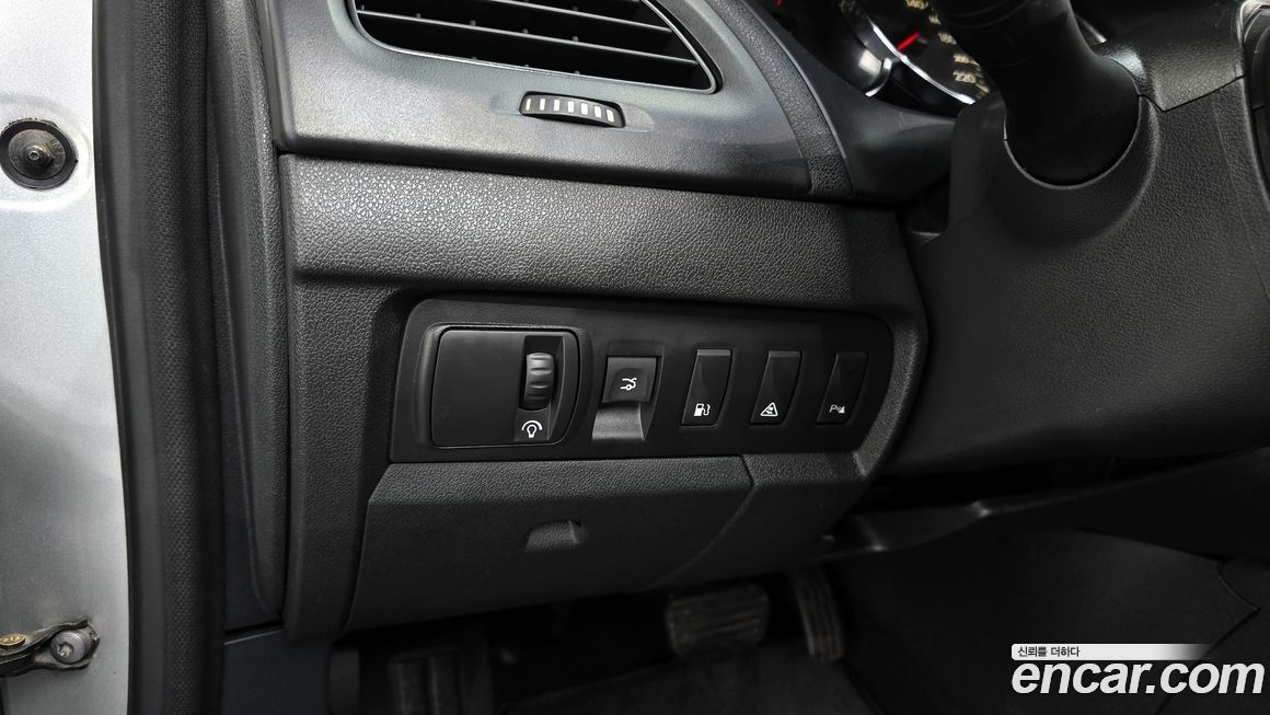 Renault-KoreaSamsung SM3 2010